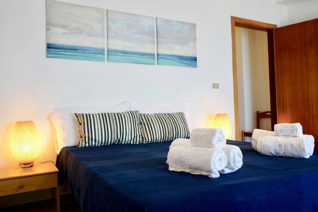 Comfort In Riva Al Mare Belmonte Calabro Buitenkant foto